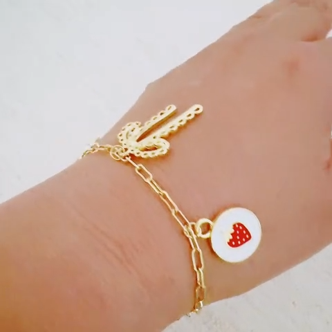 Berry Cute Charm Bracelet – Strawberry, Bow & Heart
