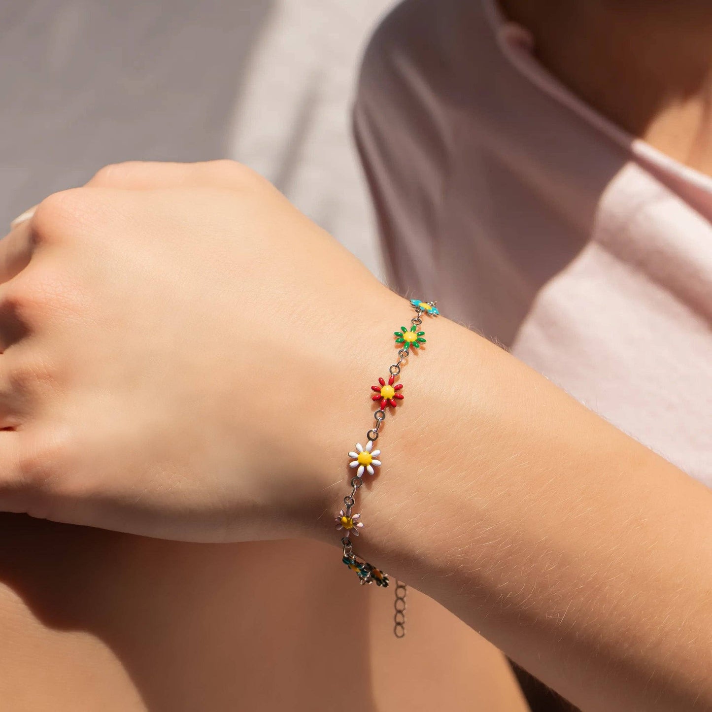 Bracelet Multi Colored Floral Chain