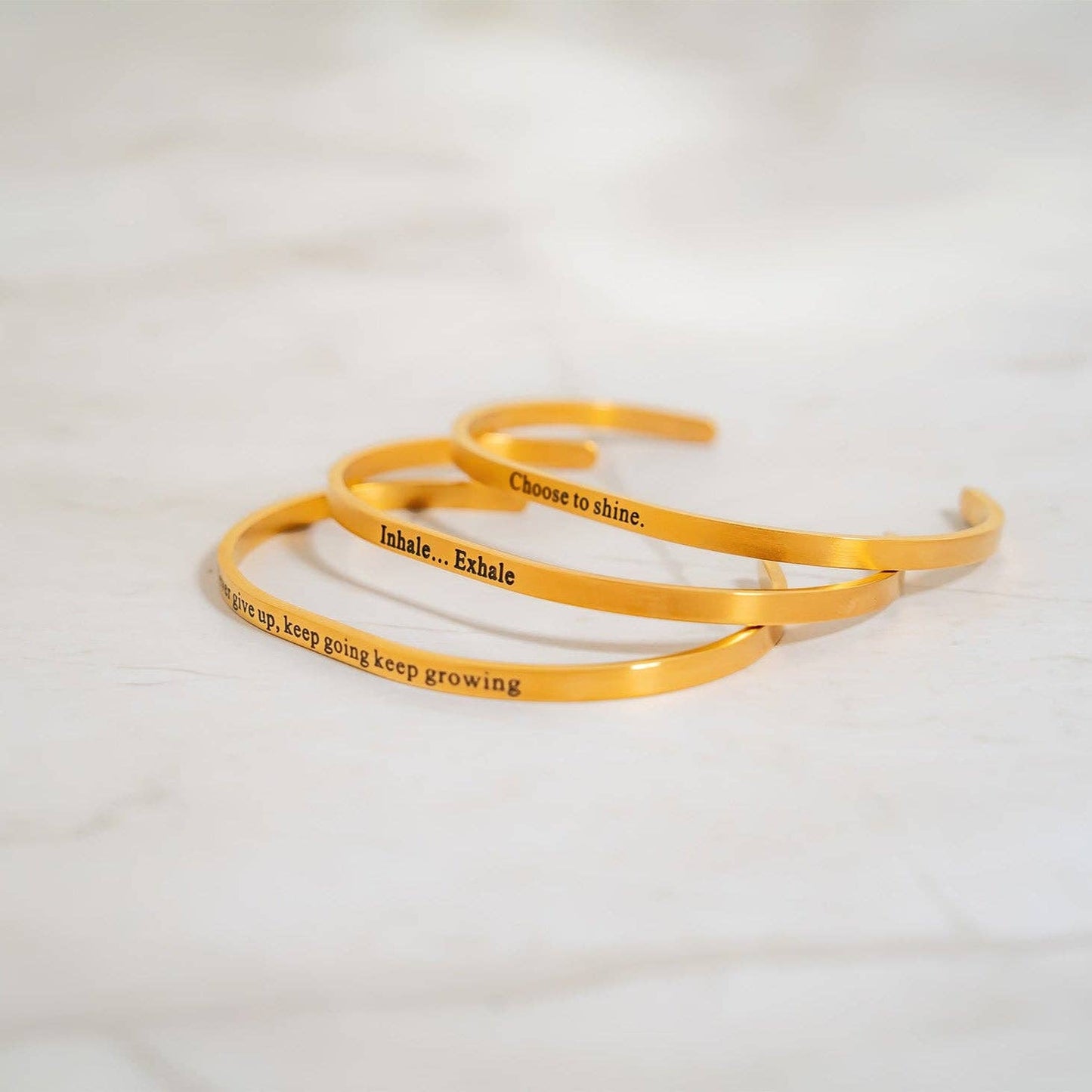 Bracelet "Choose to Shine" Engraved Bangle