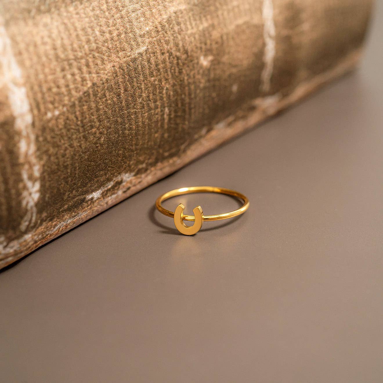 Ring Horseshoe Stacking