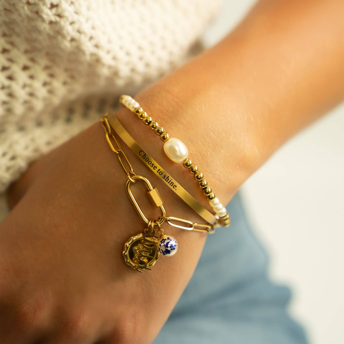 Bracelet "Choose to Shine" Engraved Bangle