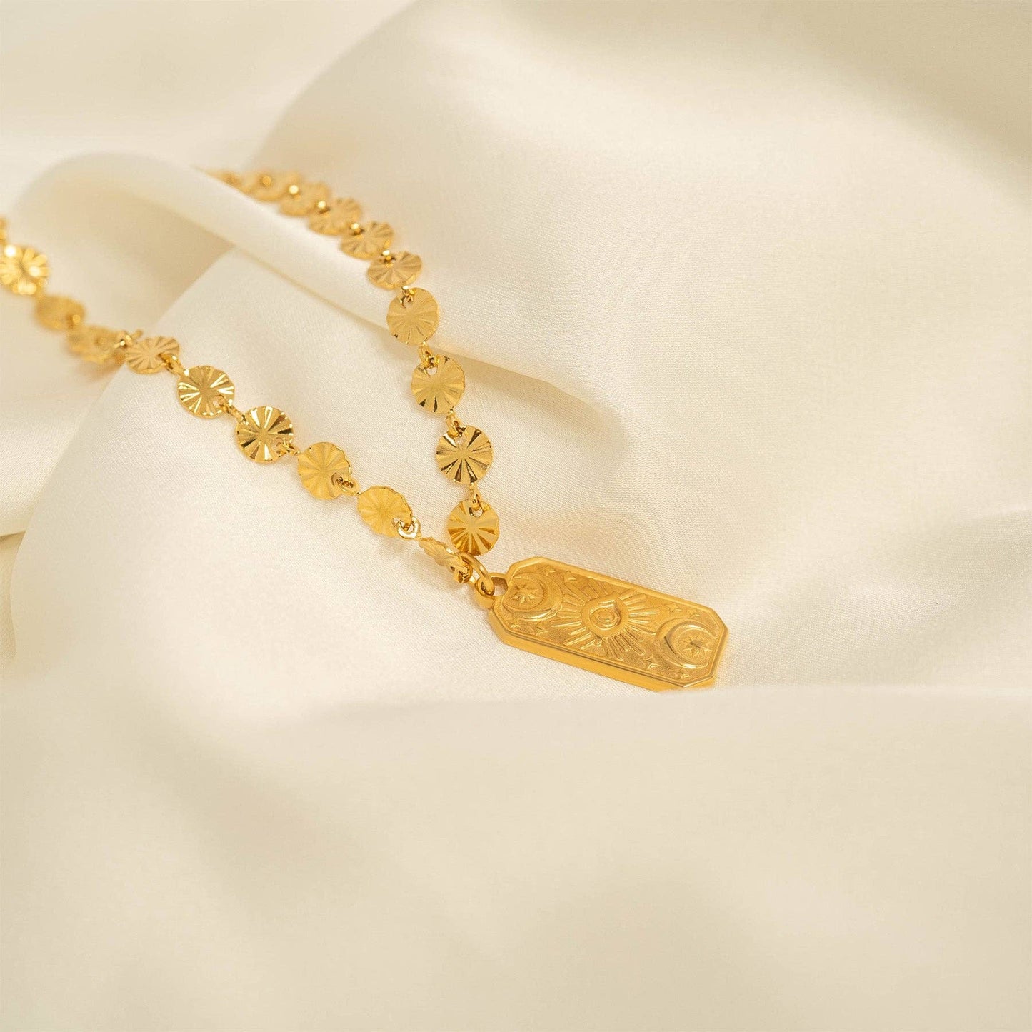 Necllace Sunburst Chain