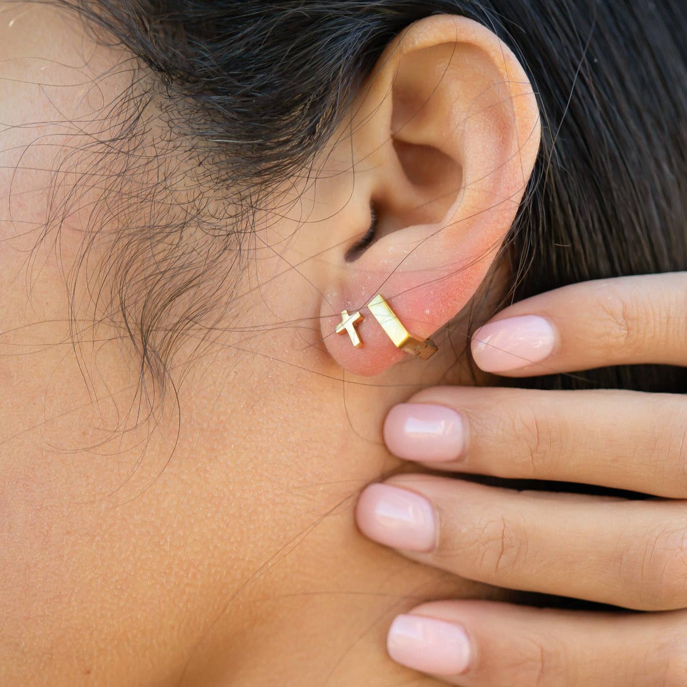 Earrings Huggie Square