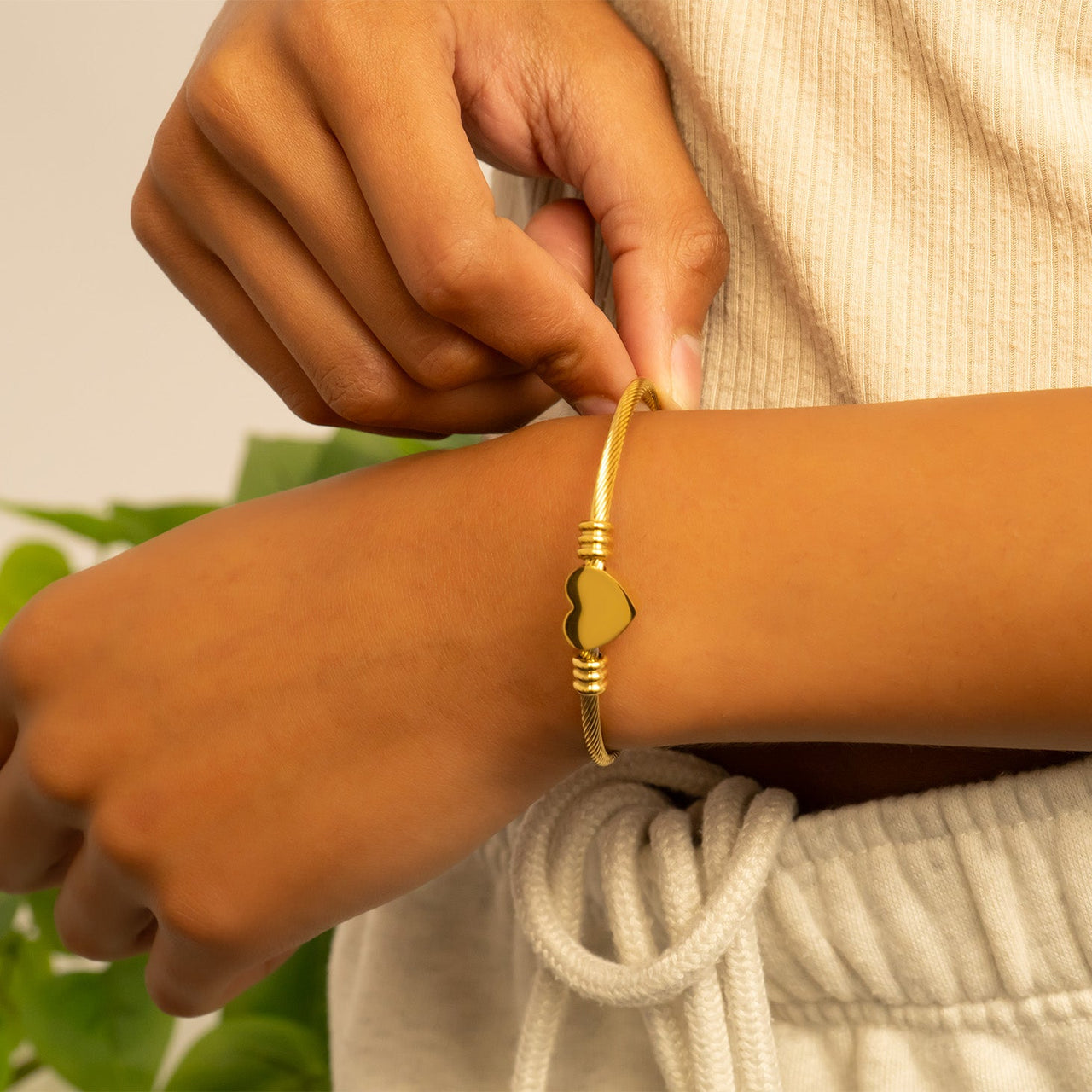 Bracelet Heart Cuff