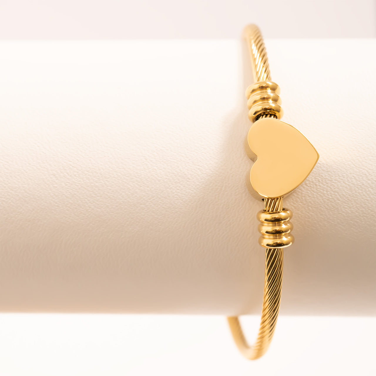 Bracelet Heart Cuff