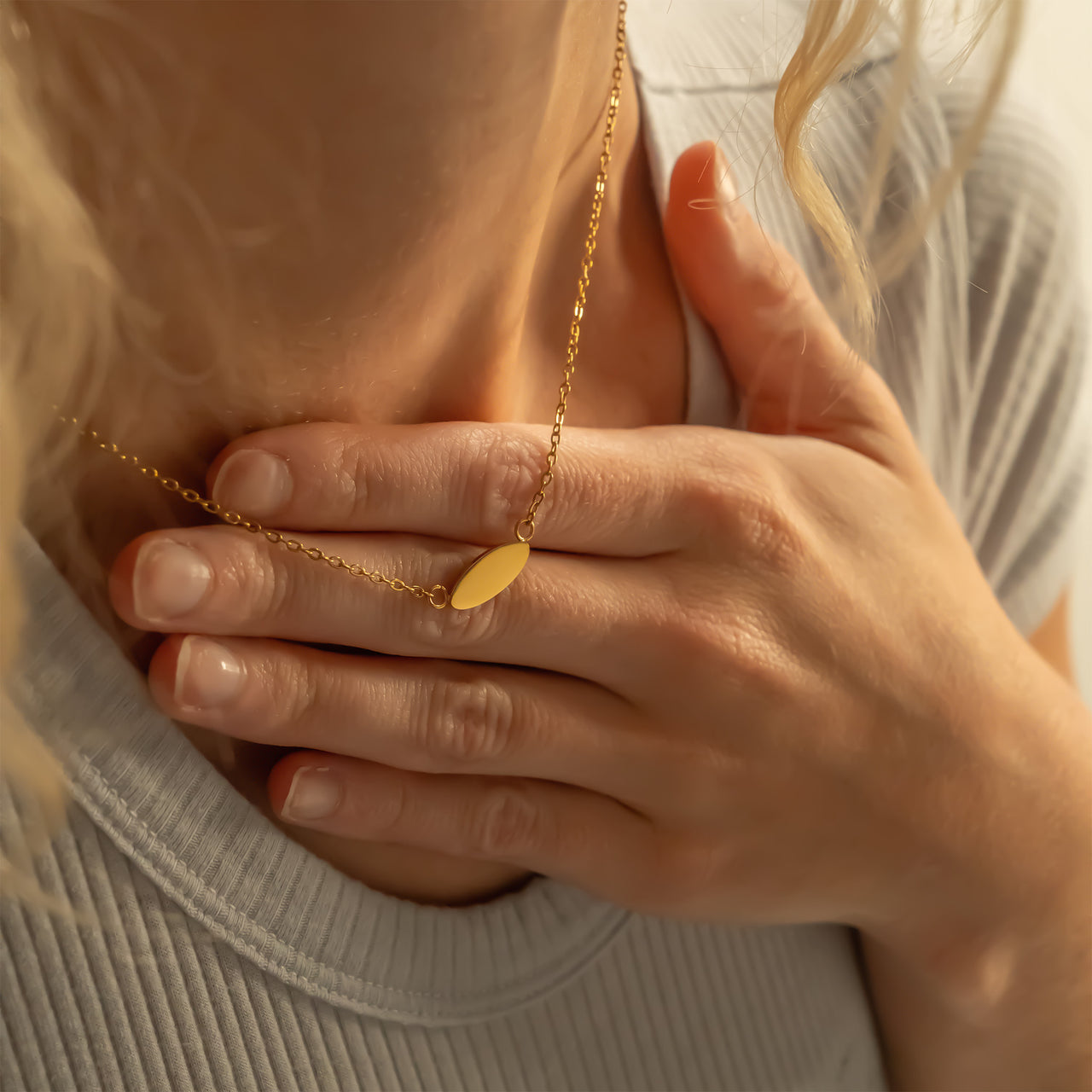 Necklace Simple Bar