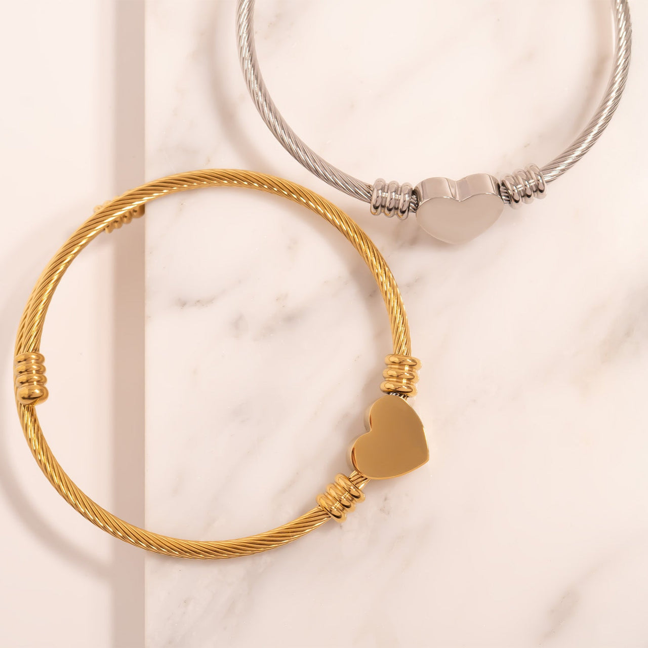 Bracelet Heart Cuff