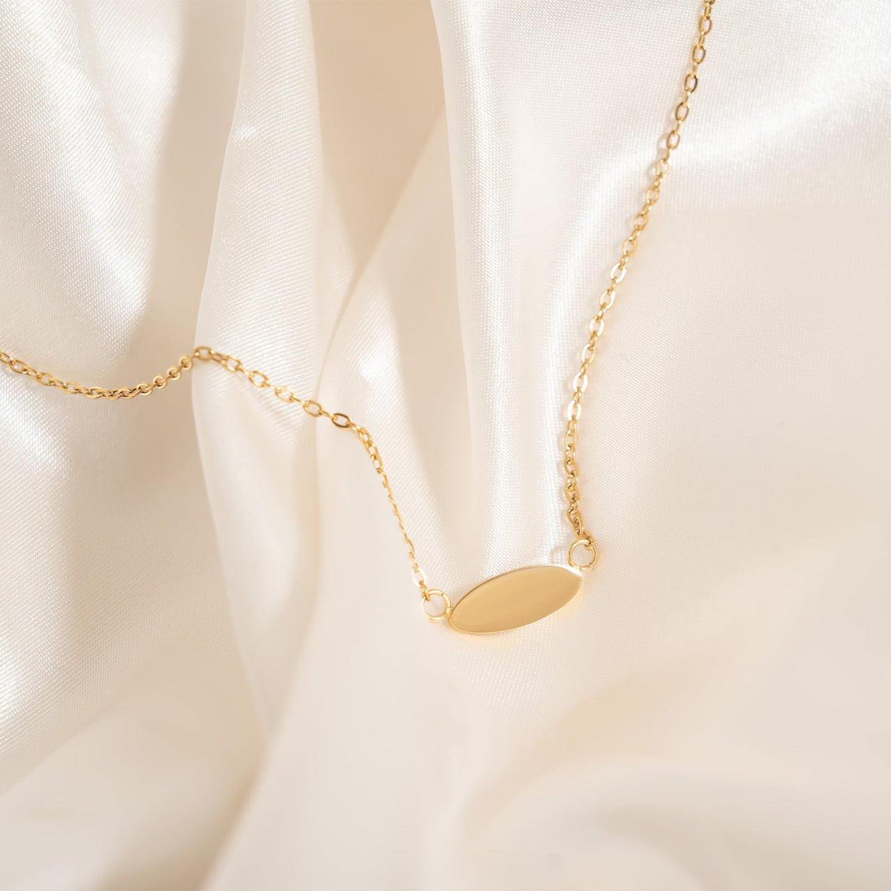 Necklace Simple Bar